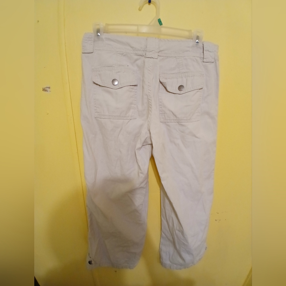 Capris - Picture 9 of 11